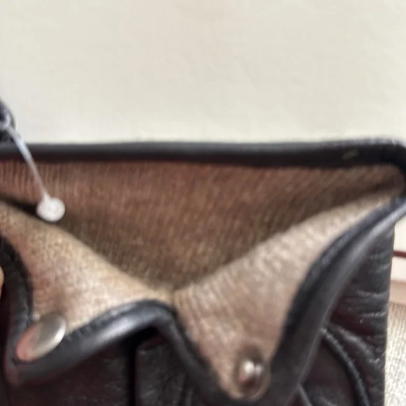 Coach Black Leather Men's Gloves - Picture 7 of 7